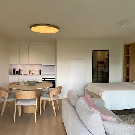 아파트 In Near Marina & Golf, Cleaning Included *