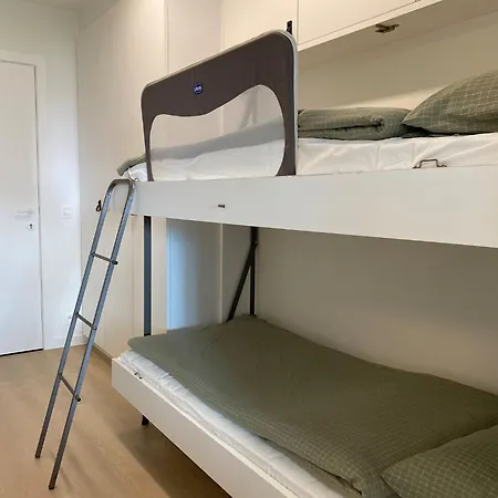 아파트 In Near Marina & Golf, Cleaning Included 니우포르트